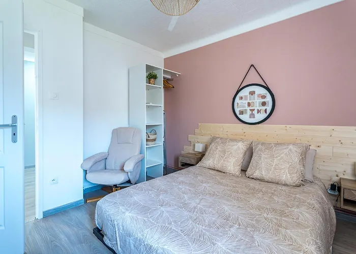 Sophie - 2 Sdb - Balcon - Wifi - Parking Joeuf