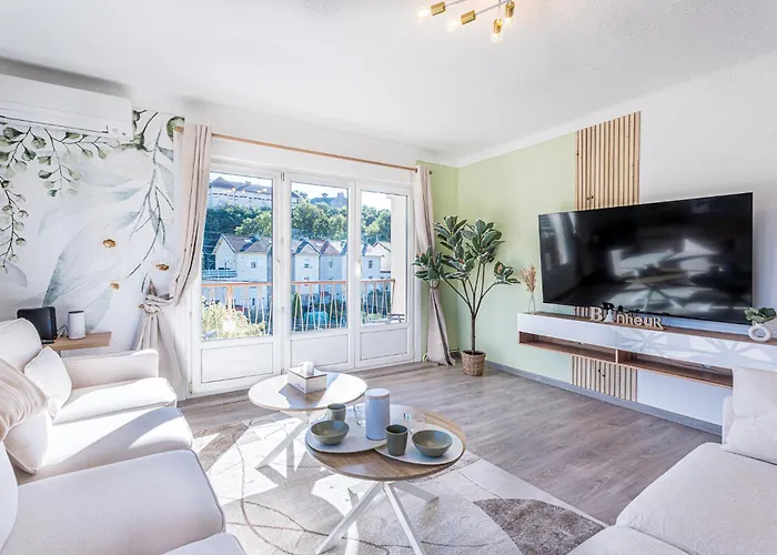 Sophie - 2 Sdb - Balcon - Wifi - Parking B&B *