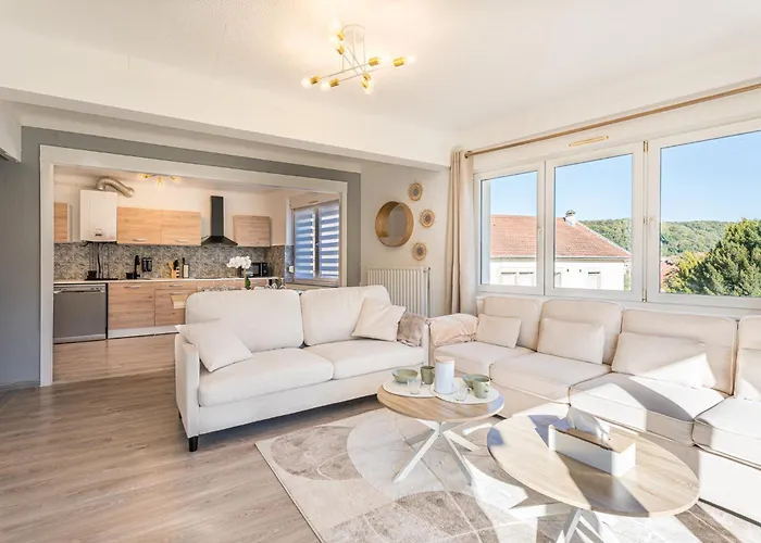 Sophie - 2 Sdb - Balcon - Wifi - Parking B&B Joeuf